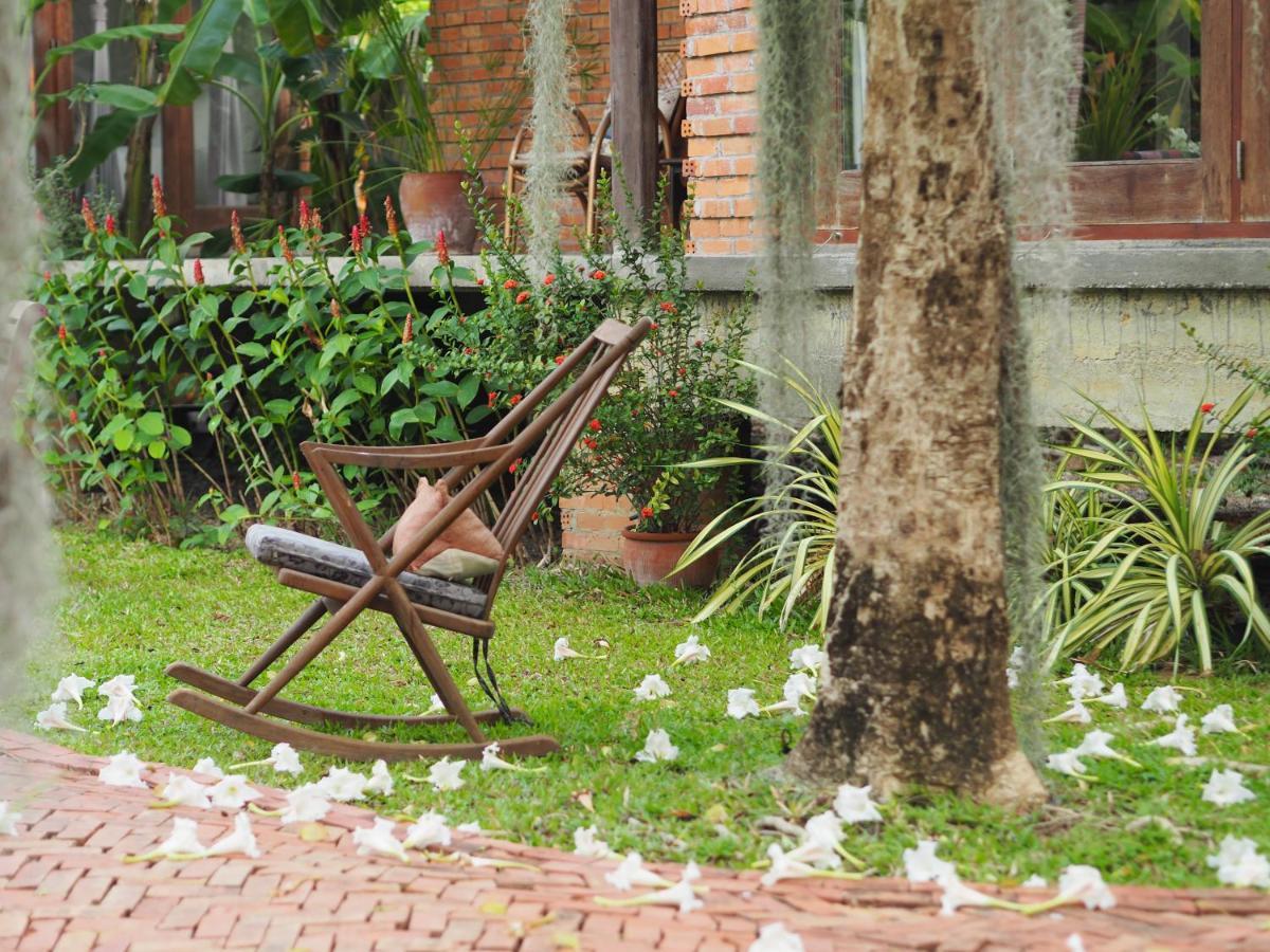 Baansuk Sukhothai Resort Exterior foto